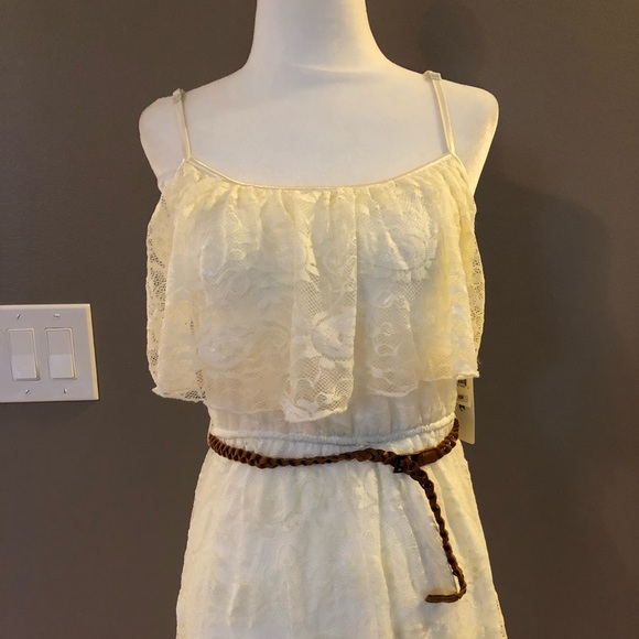 NWT Belted Lace Dress - Picture 3 of 5